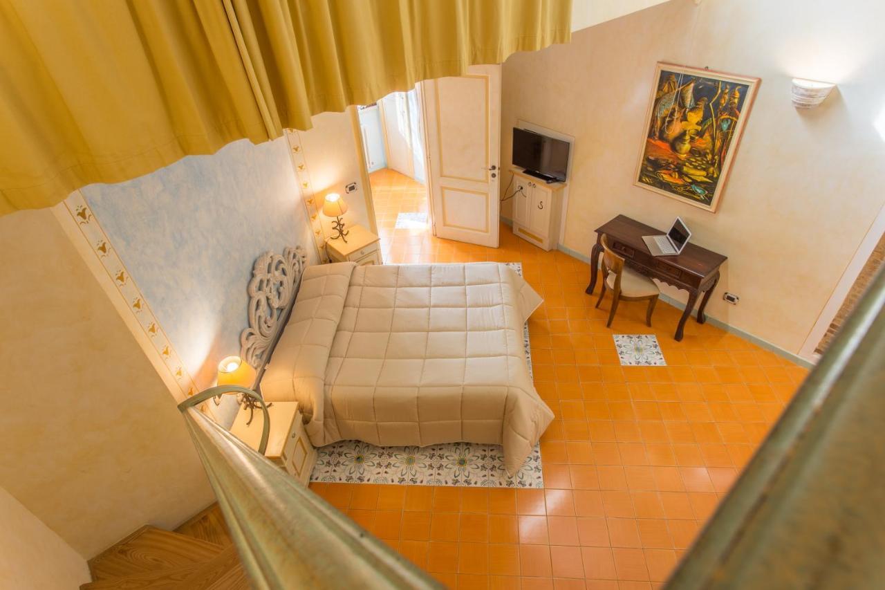 テルモリ Residenza Sveva Bed & Breakfast エクステリア 写真